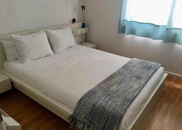 Triacastela Apartament *